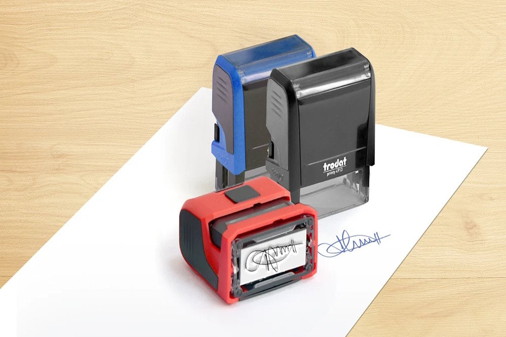 Manufacturer, Exporter, Importer, Supplier, Wholesaler, Retailer, Trader of Company Signature Stamp in Amritsar, Punjab, India.
